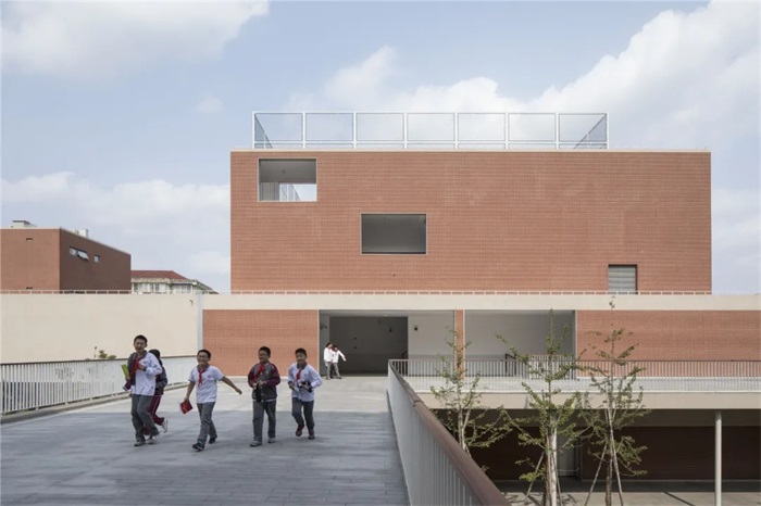 徐汇中学华发路南校区大舍建筑